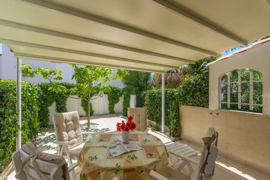 Holiday Home M&M Novigrad Istria Eksteriør bilde